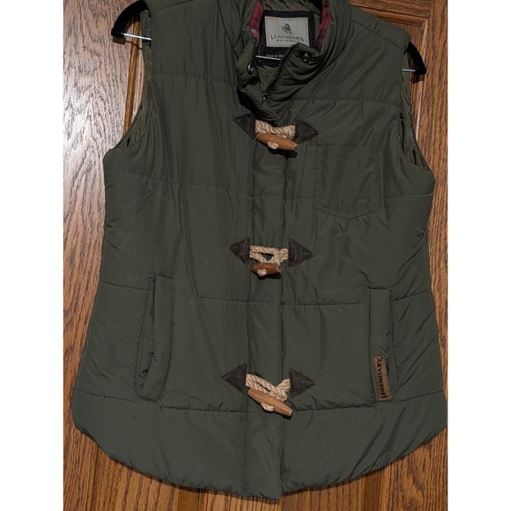 Legendary Whitetails Womens Puffer Vest Olive Green Toggle Closure Size‎ SM